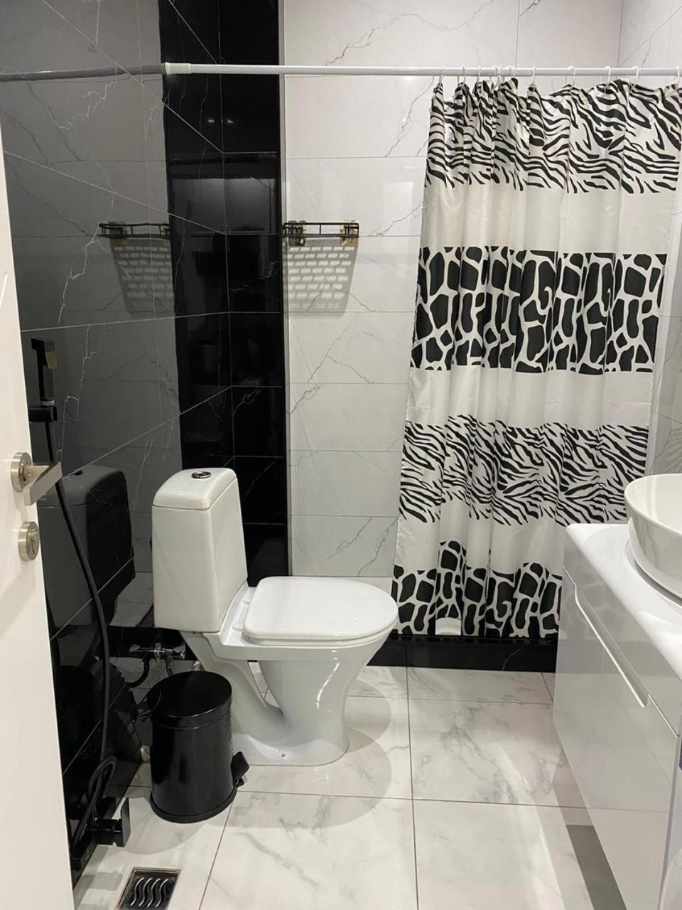 Apartment - "Exclusive" Tbilisi Bagian luar foto